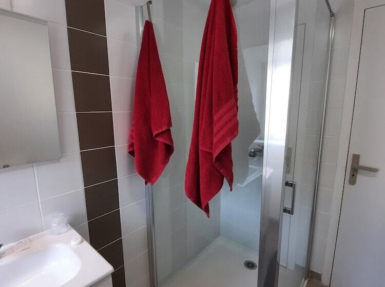 חדר סטנדרט, Le Relais De Sully