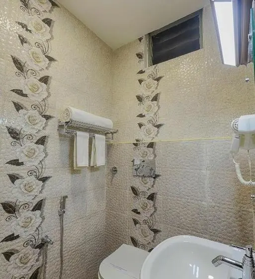 Chambre Deluxe, Ramraj Regency