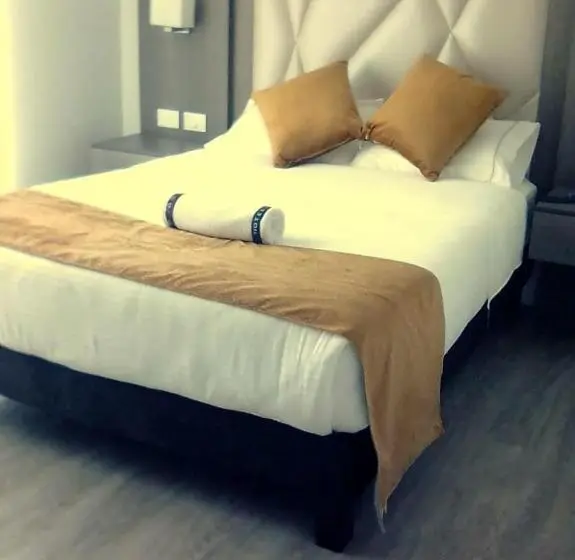 Habitació Estàndard, Max