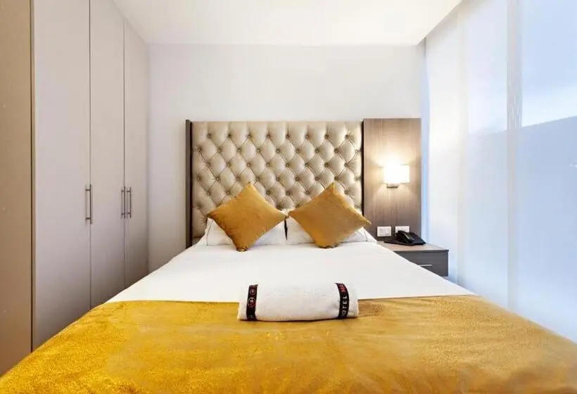 Habitació Estàndard, Max