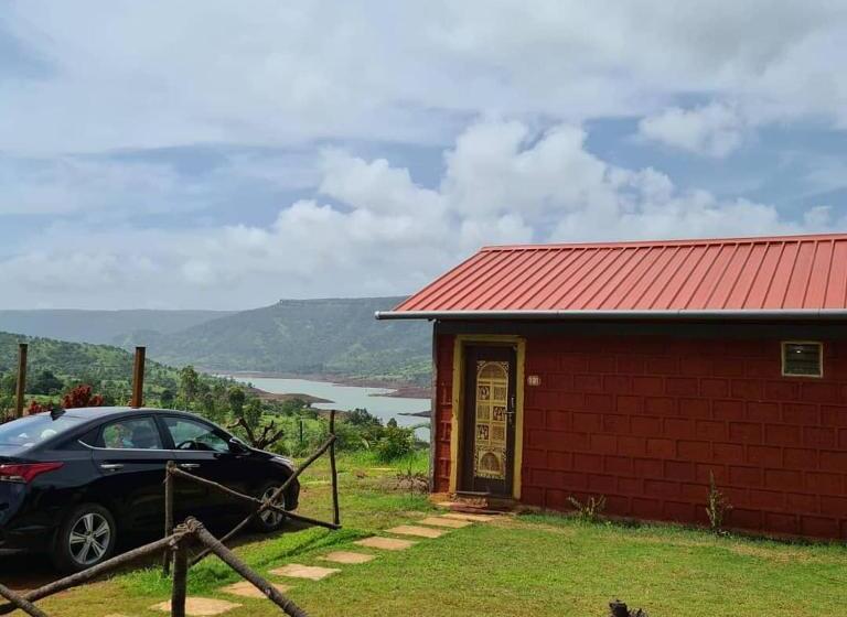 اتاق لوکس, Mysticstays Resort