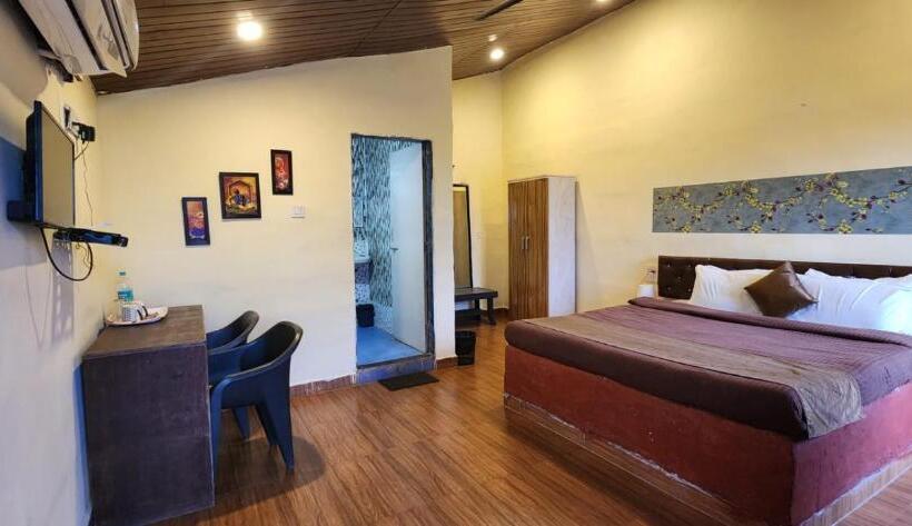 اتاق لوکس, Mysticstays Resort