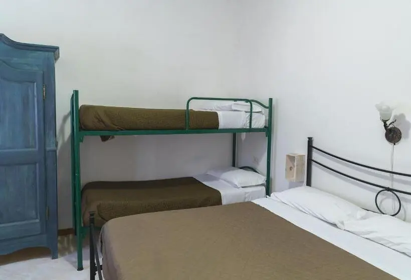ファミリールーム, Ostello Albergo Dagli Elfi