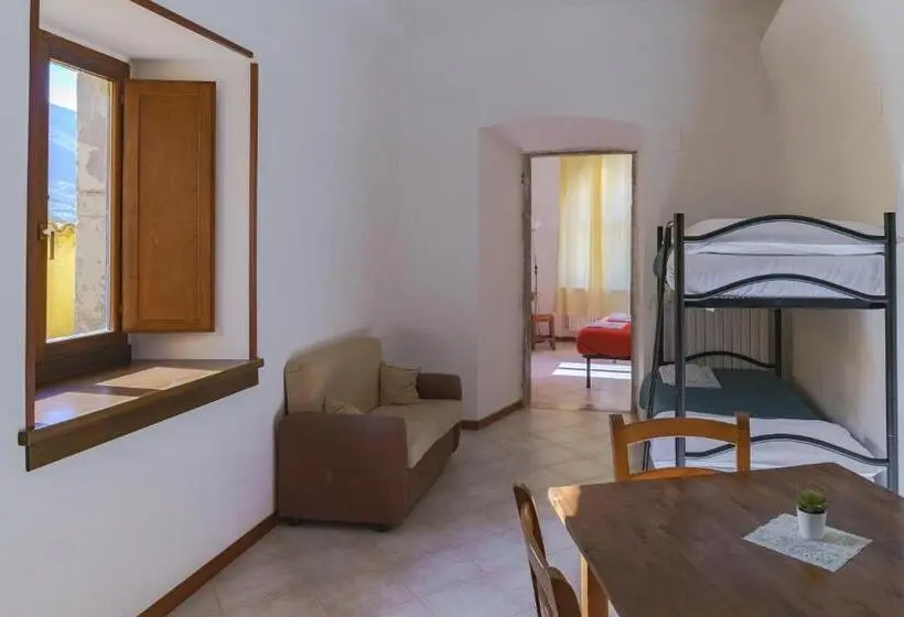 スタンダード４人部屋, Ostello Albergo Dagli Elfi