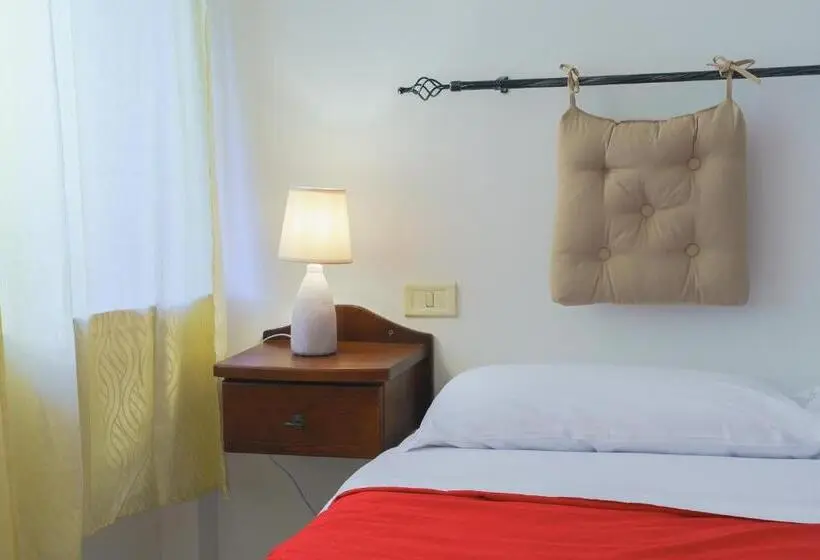 スタンダード４人部屋, Ostello Albergo Dagli Elfi