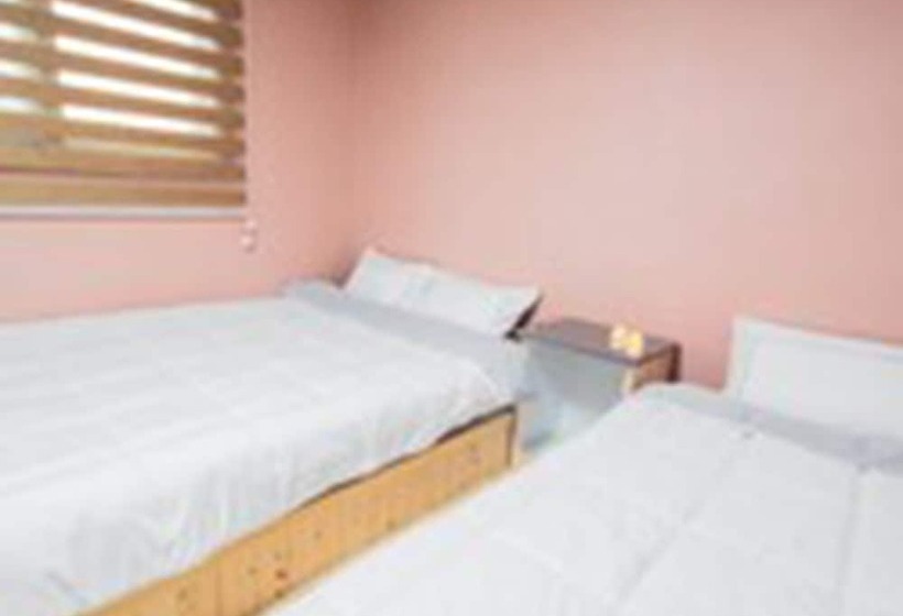 חדר סטנדרט, Castle