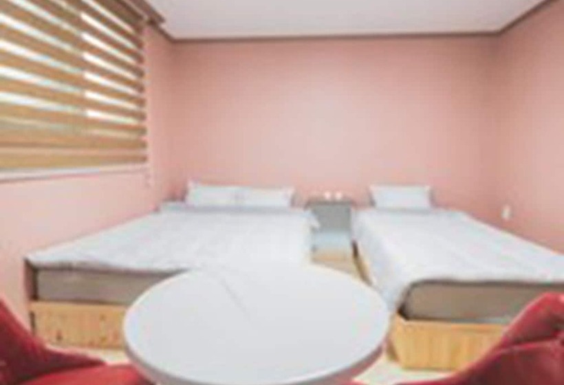 חדר סטנדרט, Castle