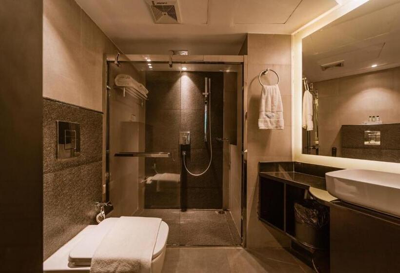 스위트 킹사이즈 침대, Ambara Suites