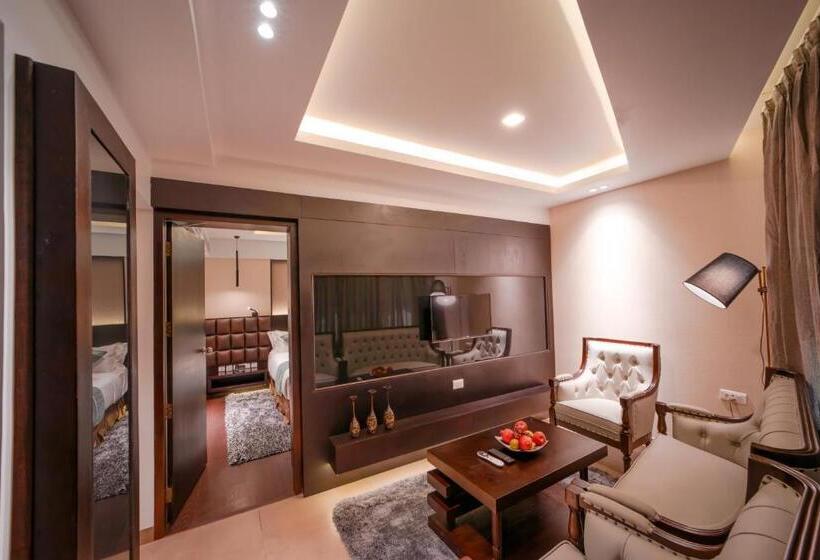 디럭스 스위트, Ambara Suites