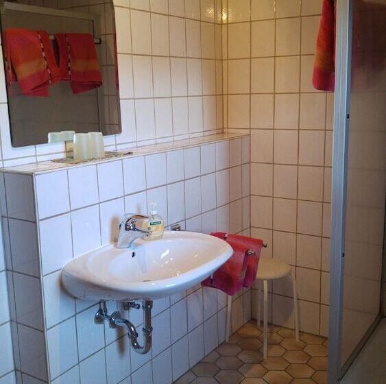 Quarto standard, Gasthaus Zum Goldenen Roß