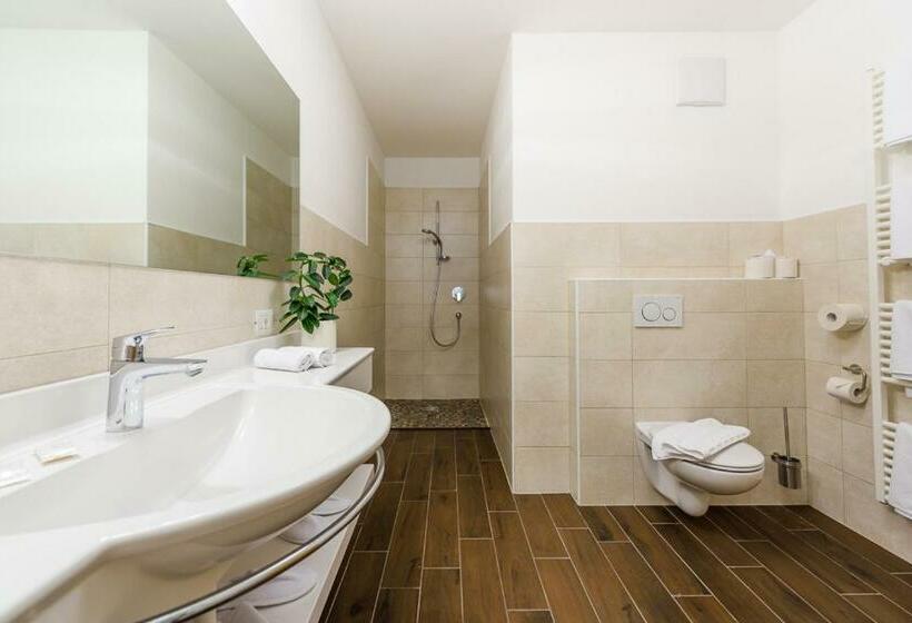 Четырехместный Номер Deluxe, La Pergola Panoramasuites