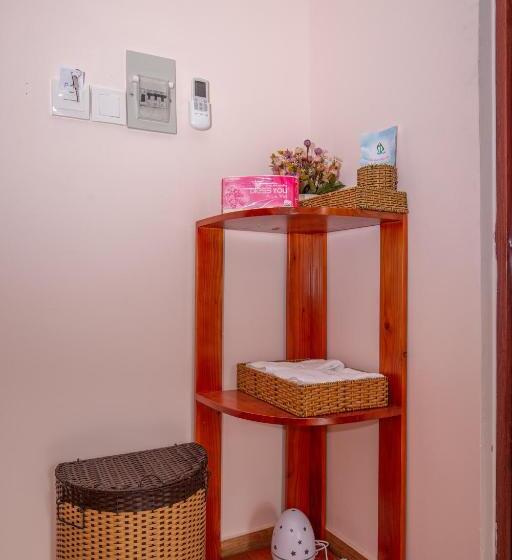 اتاق خانوادگی با چشمانداز باغ, Lan Anh S Home