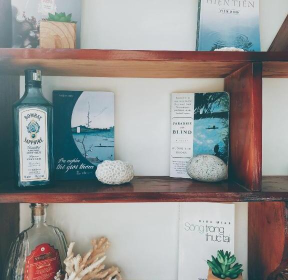 اتاق خانوادگی با چشمانداز باغ, Lan Anh S Home