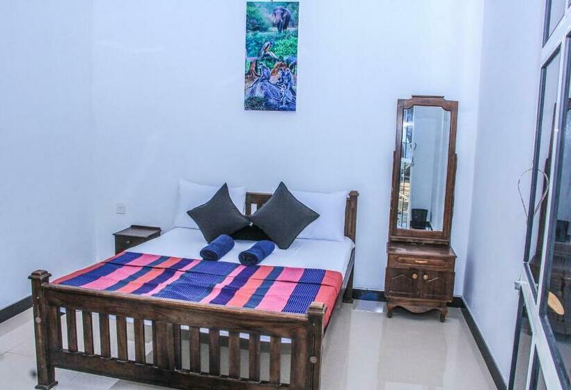 エコノミールーム, Winston Sea Front Villa