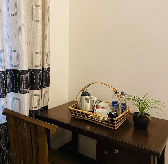 エコノミールーム, Winston Sea Front Villa