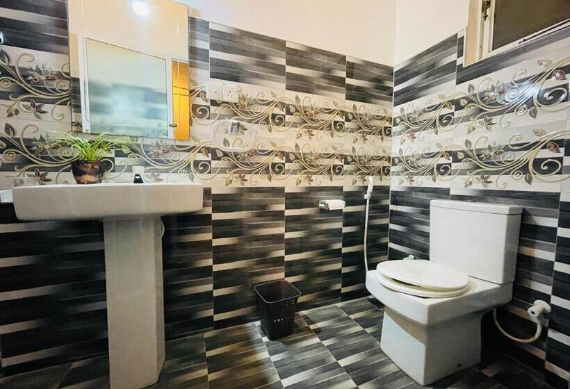 エコノミールーム, Winston Sea Front Villa