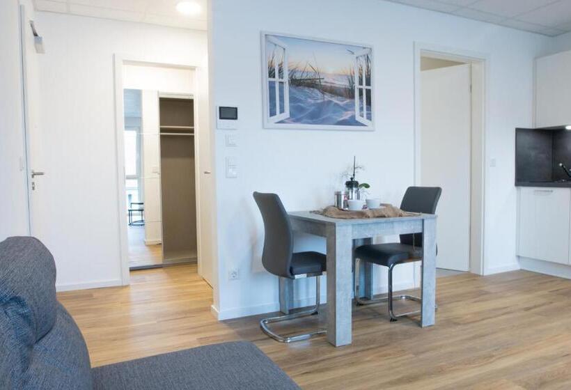 スタンダードスタジオ, Ad1716 Apartments