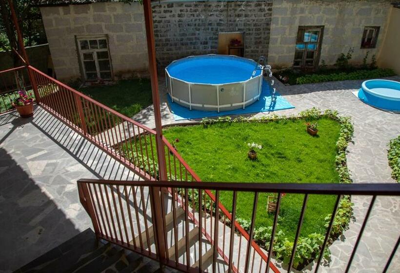 4인용 스탠다드 룸, Tatev Hotel And Tours