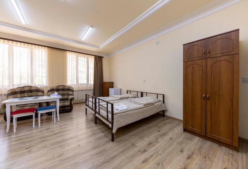 4인용 수피리어 룸, Tatev Hotel And Tours