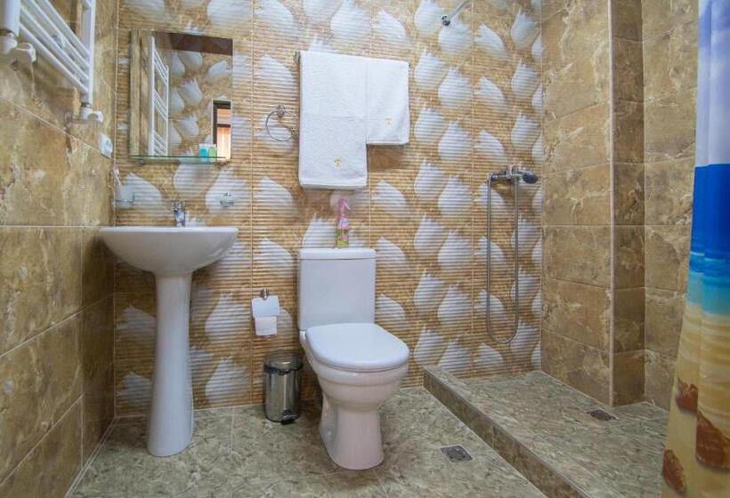 اتاق استاندارد سه نفره, Tatev Hotel And Tours
