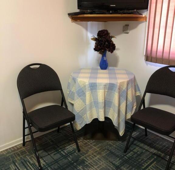 غرفة قياسية, Alpine Motel