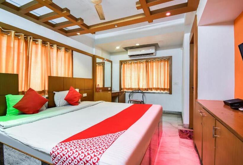 Quarto Basic, O Crown Inn