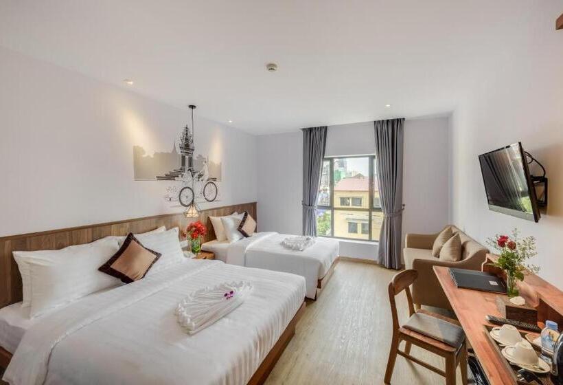 Трехместный Номер Superior, Phnom Penh 51 Hotel & Residences