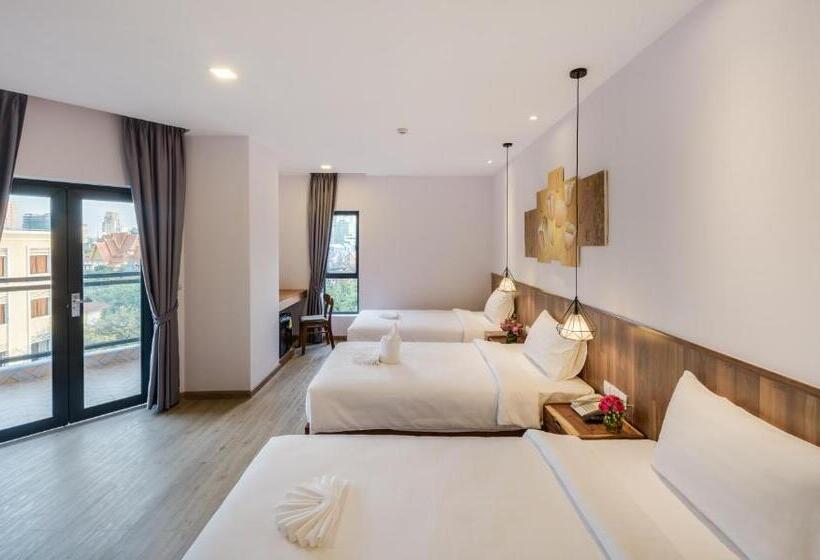 חדר אקזקיוטיב לשלושה, Phnom Penh 51 Hotel & Residences