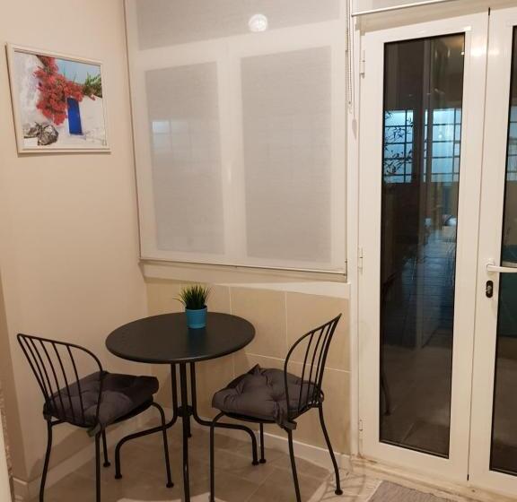 Standard Triple Room with Terrace, Haobo Porto Center