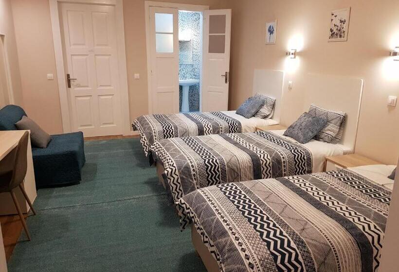 Standard Triple Room with Terrace, Haobo Porto Center