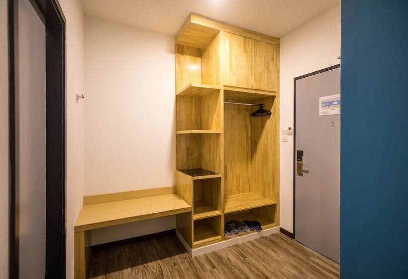 חדר משפחתי, 3 Plus