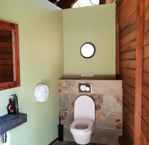 اتاق استاندارد, Houttuyn Wellness River Resort