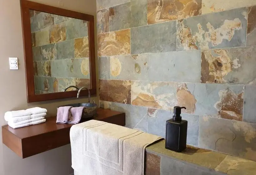 اتاق لوکس, Houttuyn Wellness River Resort