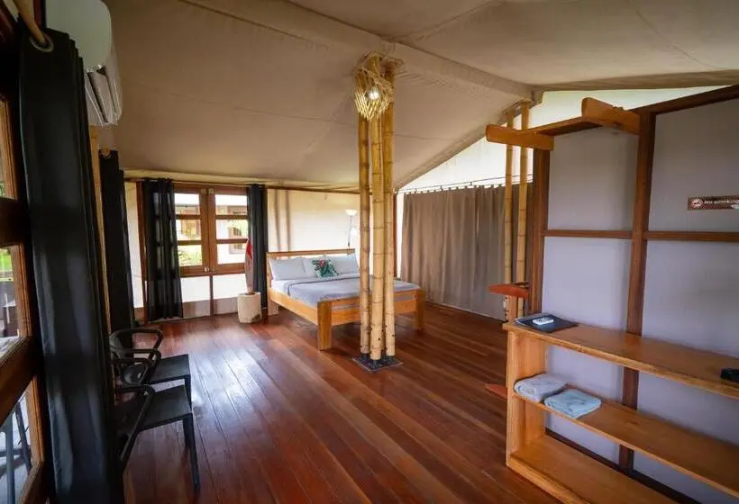 اتاق لوکس با بالکن, Houttuyn Wellness River Resort