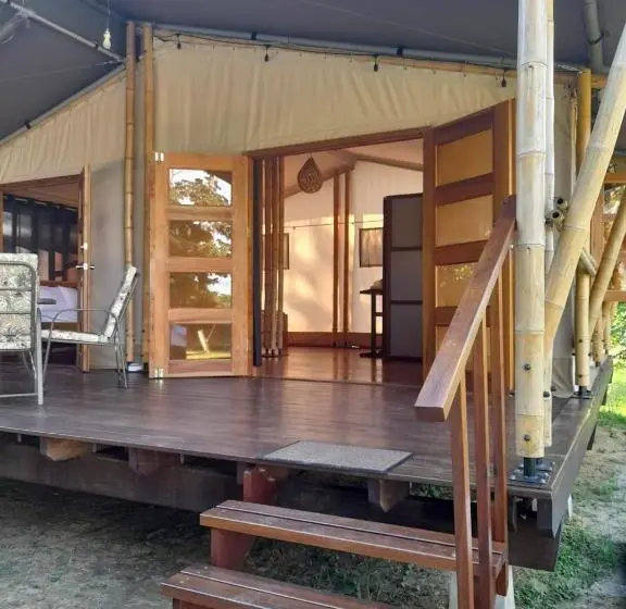 اتاق لوکس با بالکن, Houttuyn Wellness River Resort