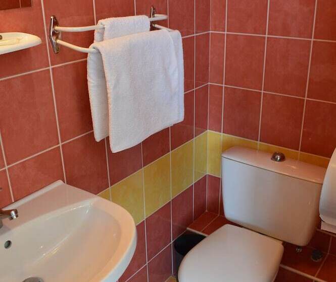 غرفة قياسية, Hôtel Le Pommeil