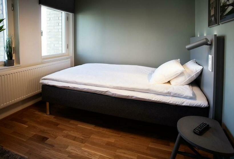 스탠다드 싱글 룸, The Studio