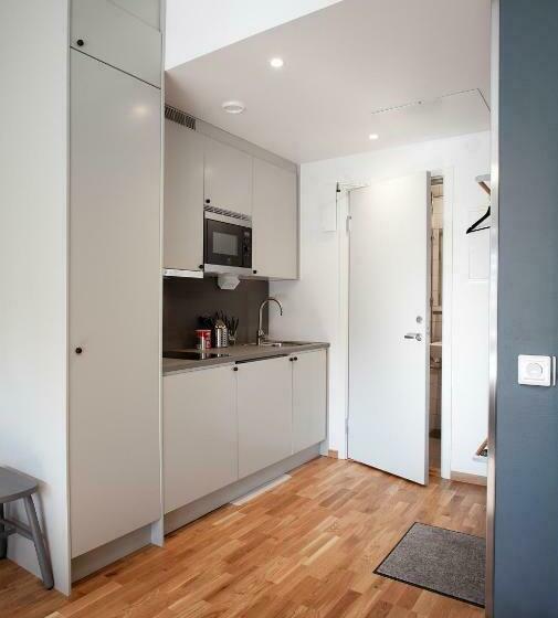 스탠다드 스튜디오, The Studio