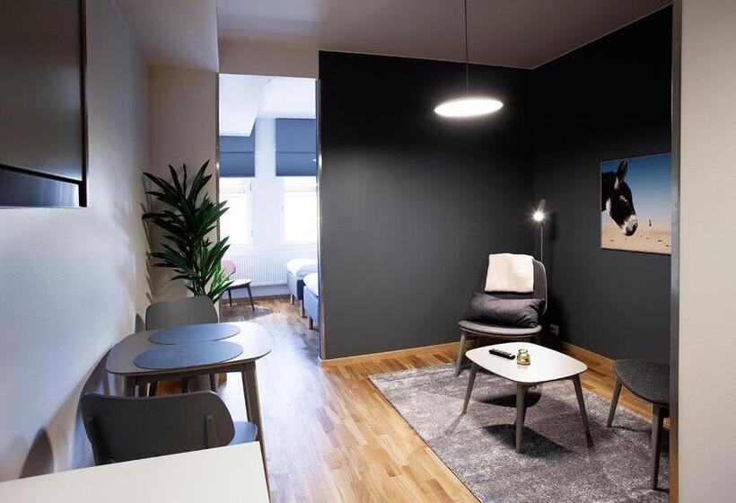 스탠다드 스튜디오, The Studio