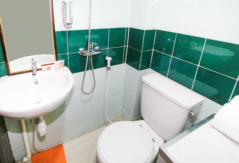 StandaardKamer, A1 Hotel By OYO Rooms