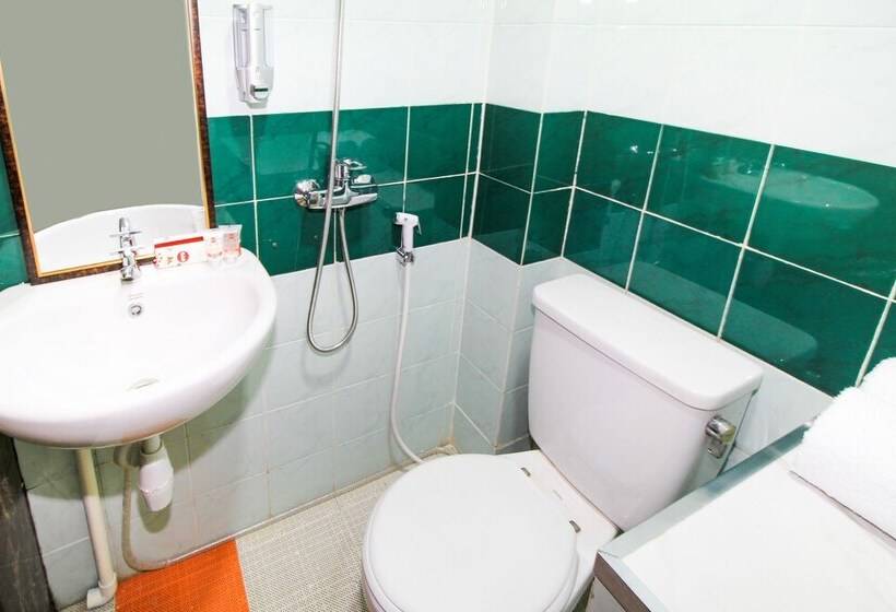 StandaardKamer, A1 Hotel By OYO Rooms