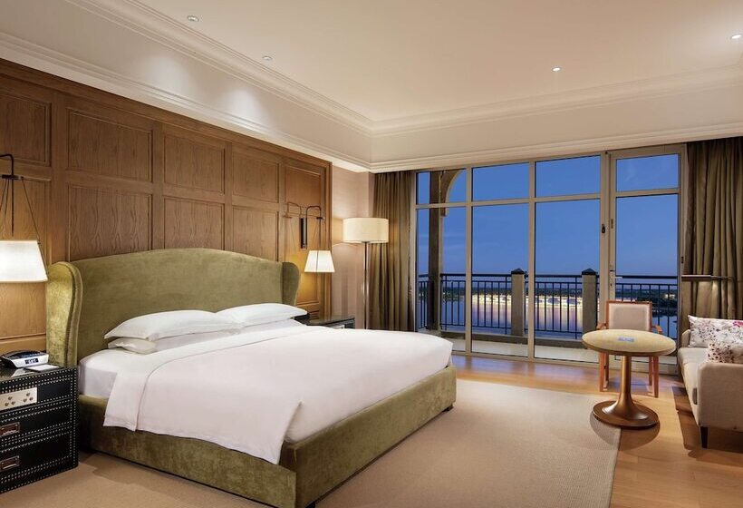 バルコニー付きデラックスルーム, Hilton Wen An