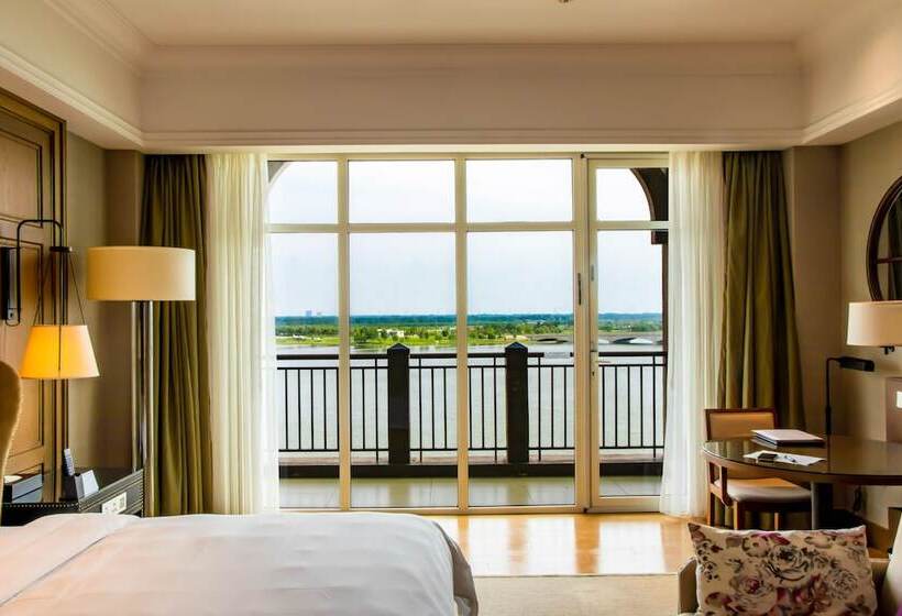 レイクビューデラックスルーム, Hilton Wen An