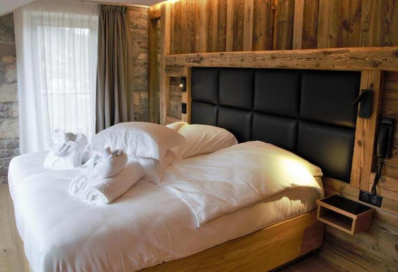 Люкс Повышенной Комфортности, Hôtel Interlaken Lounge Bar & Spa