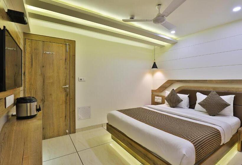 غرفة ديلوكس, Pearl