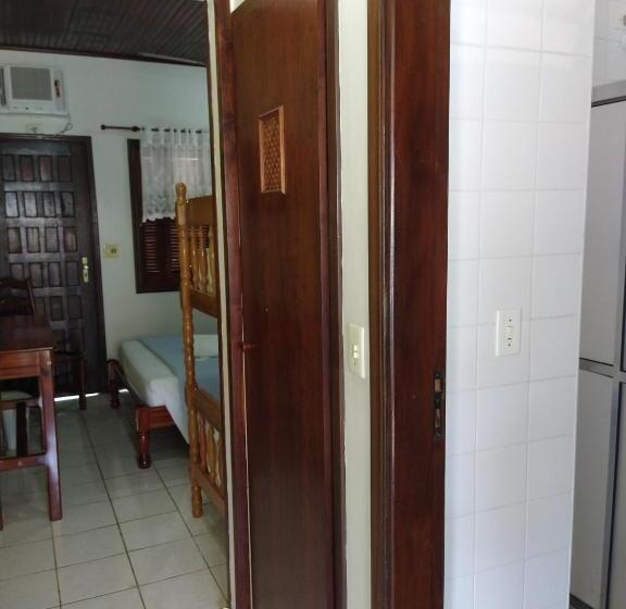 デラックスの４人部屋, Pousada Albamar Guarujá
