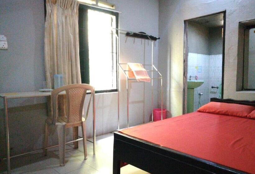 Номер Стандарт, Thilini Tour Inn