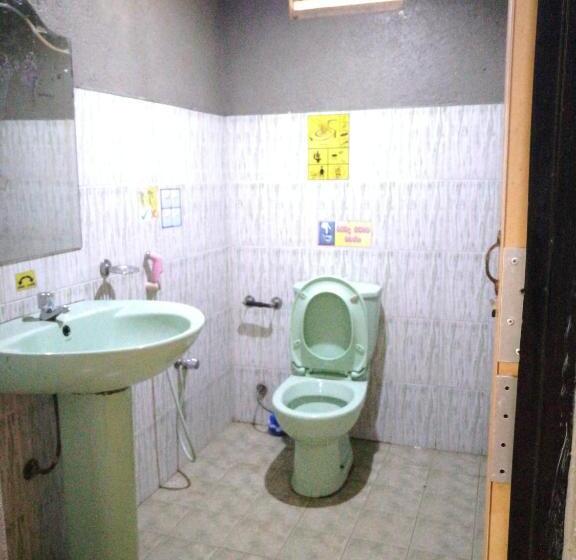 חדר סטנדרט, Thilini Tour Inn