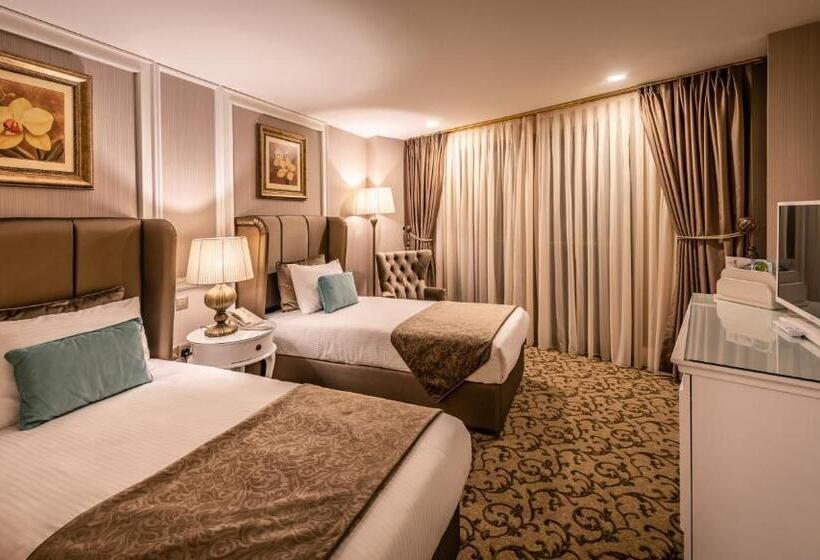 Habitació Quàdruple Deluxe, Dome Hotel & Casino At Central Kyrenia