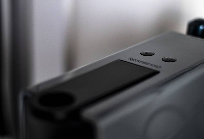 اتاق لوکس با تراس, The Barrister